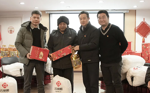 上海美萊黨支部開(kāi)展聯(lián)建關(guān)愛(ài)活動(dòng)，新春送暖情滿曹家堰！